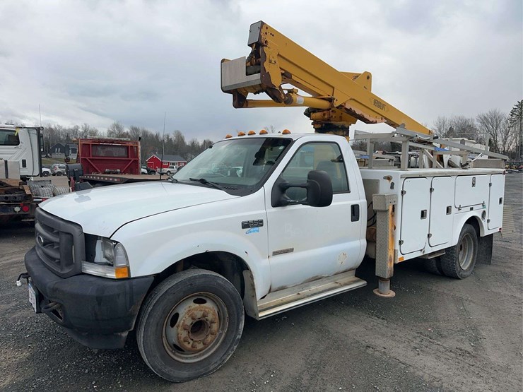 2003-ford-f550-image-1