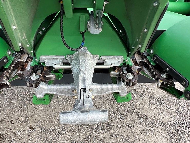 2019-john-deere-708c-image-4