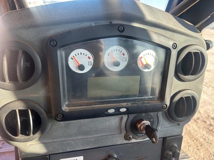 2008-caterpillar-d4k-xl-image-6