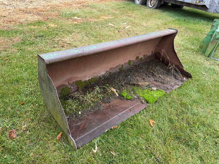 john-deere-bucket-image-4