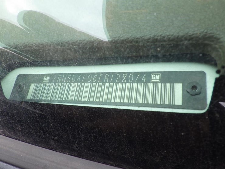 2014-chevrolet-tahoe-image-14