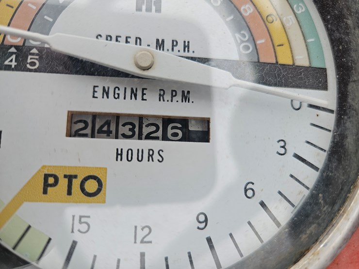 1968-international-656-image-8