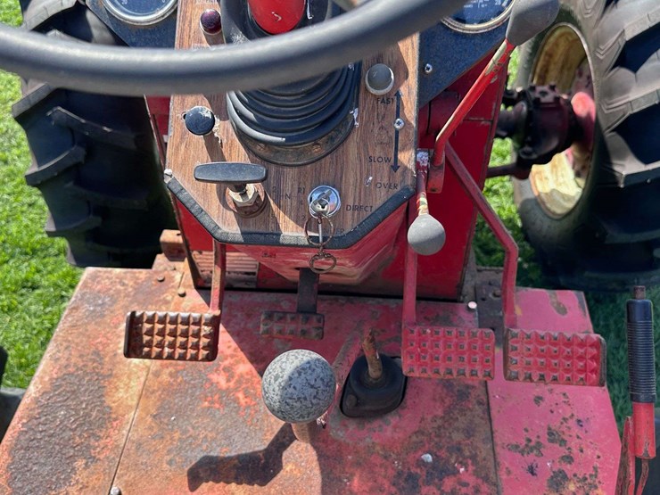 1955-cockshutt-1955-image-37