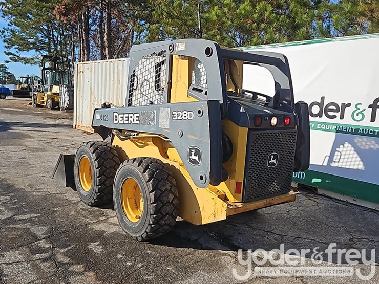 2012-deere-328d-image-3