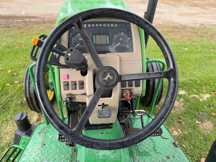 john-deere-6320l-image-28