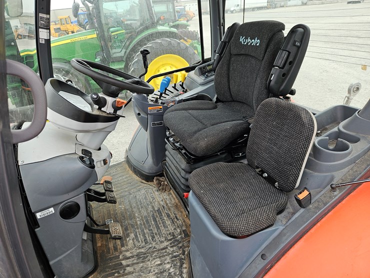 2019-kubota-m7-152-image-16