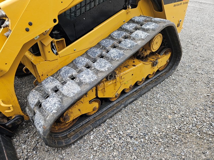 2015-caterpillar-289d-image-12