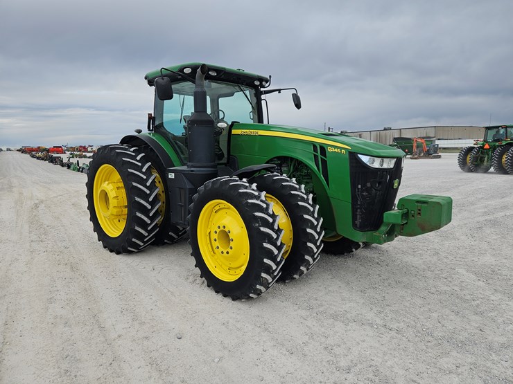 2014-john-deere-8345r-image-1