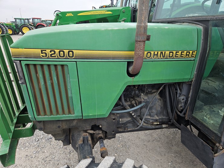 1996-john-deere-5200-image-4