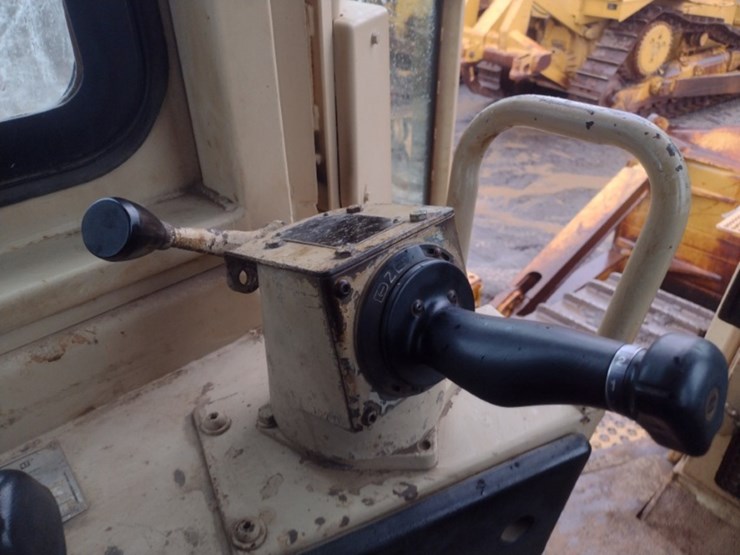 caterpillar-d8r-image-12