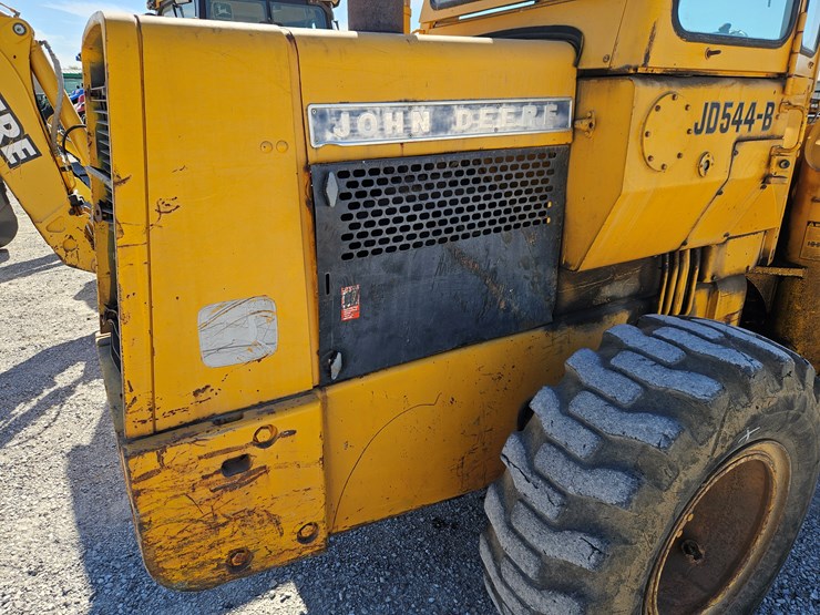 deere-544b-image-17