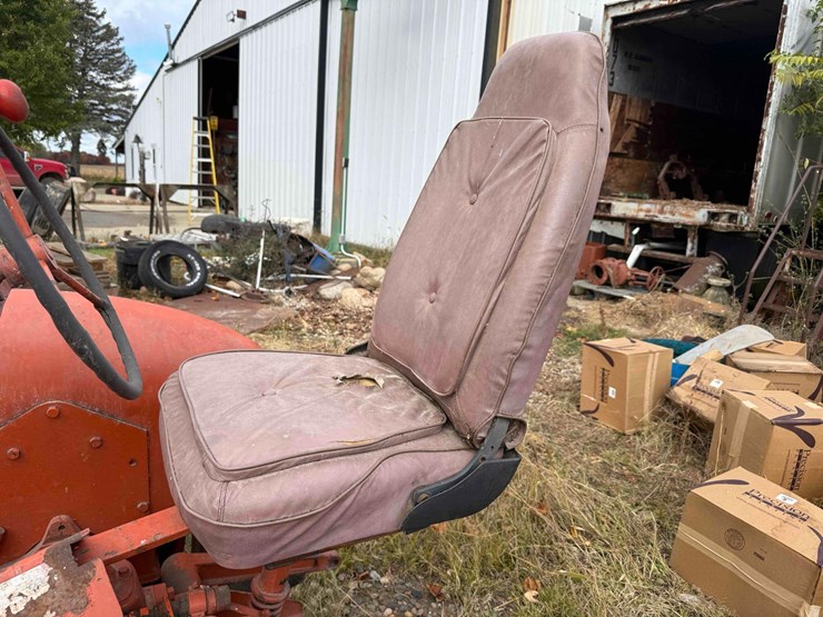 allis-chalmers-wd-45-tractor-image-15