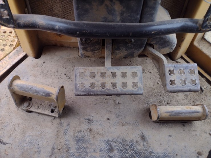 caterpillar-d6n-lgp-image-8