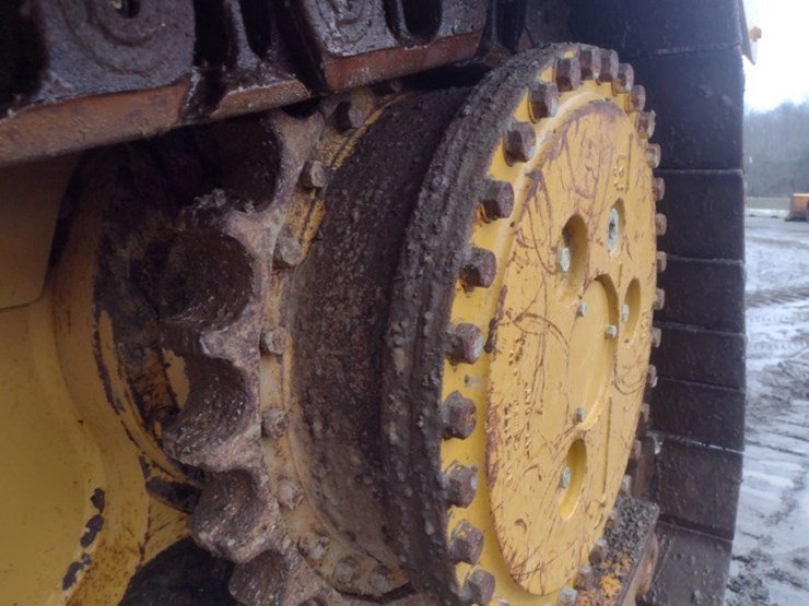 caterpillar-d6t-xl-image-23