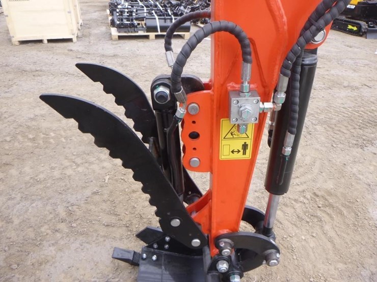 2025-tpm-16-hydraulic-excavator-image-12