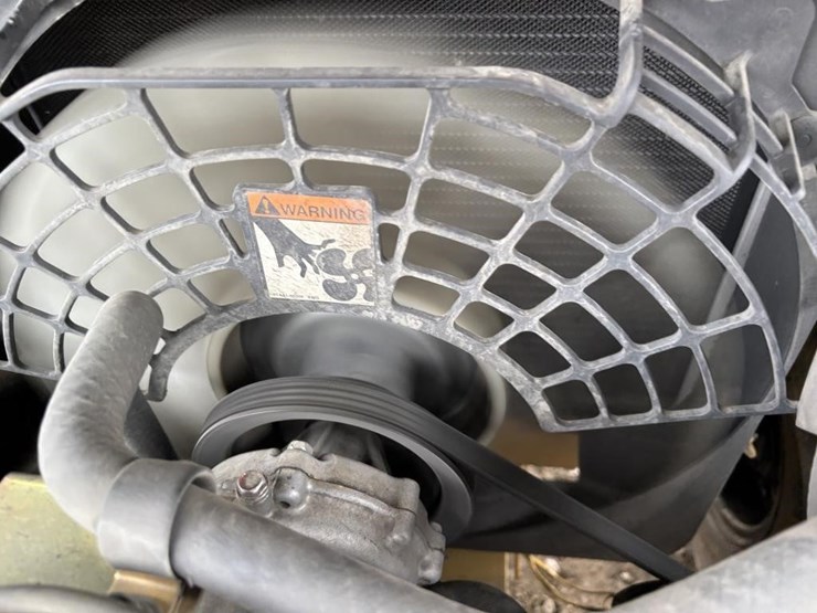 2021-caterpillar-gp30n-image-34