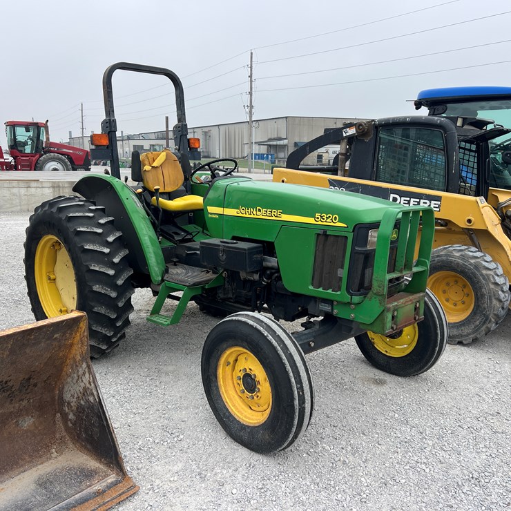 2002 JOHN DEERE 5320