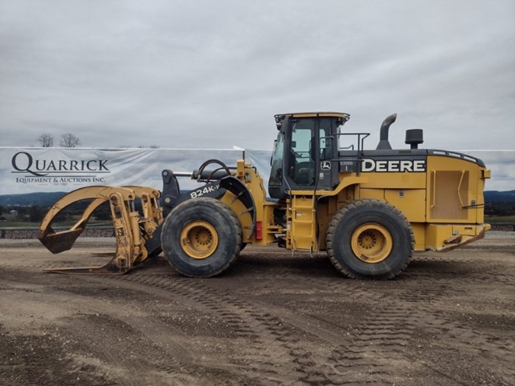 19-deere-824k-image-16