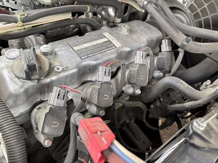 2021-caterpillar-gp30n-image-38