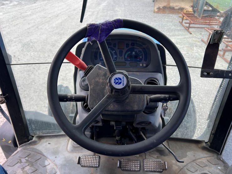 new-holland-ts115a-image-13