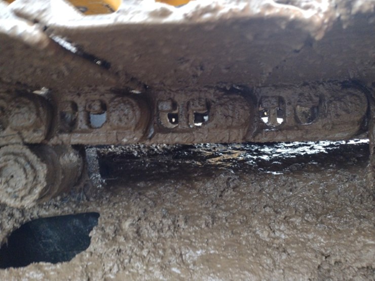 deere-200-lc-image-28