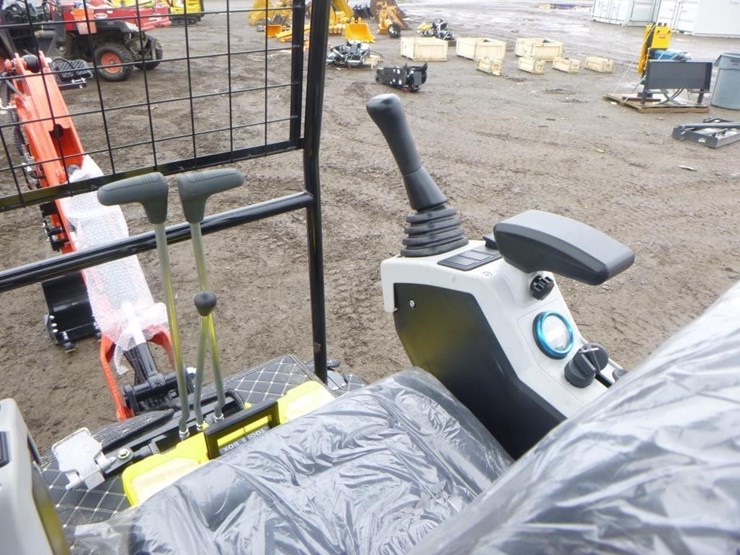 2025-tpm-18bs-hydraulic-excavator-image-23