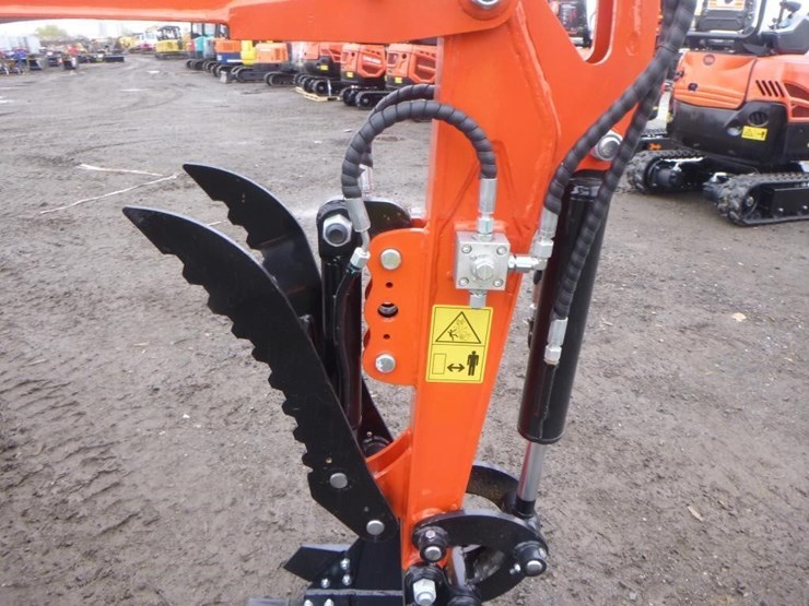 2025-tpm-18k-hydraulic-excavator-image-12