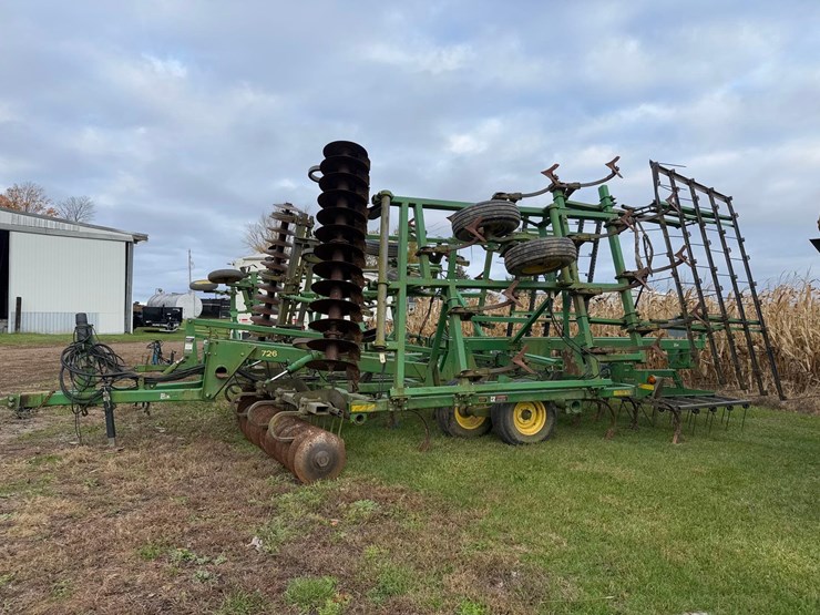 john-deere-726-image-4
