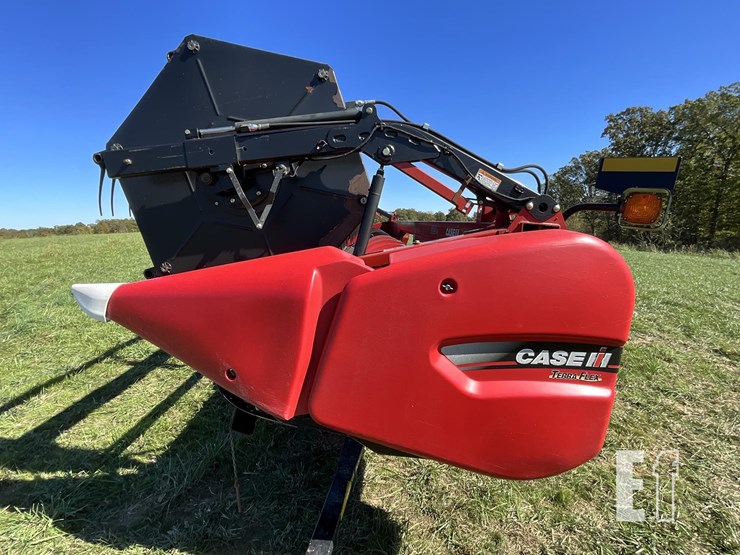 2011-case-ih-3020-image-7