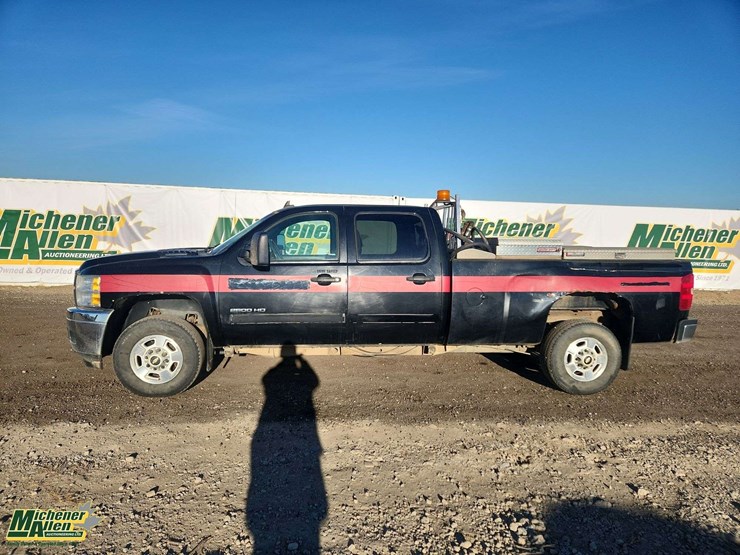 2013-chevrolet-silverado-2500hd-lt-image-23