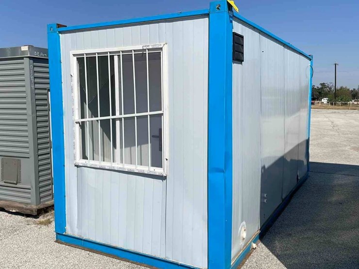 portable-office-with-bathroom-image-3