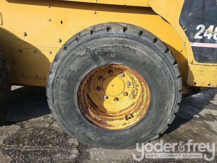 2003-caterpillar-246d-image-8