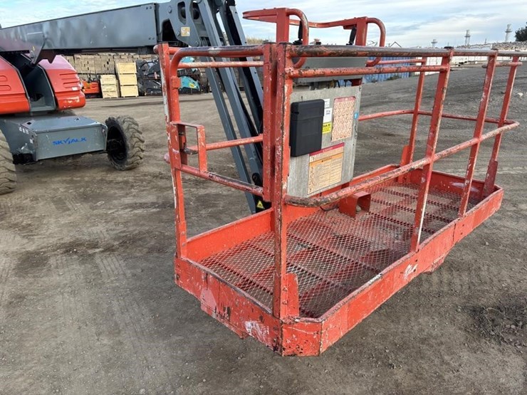 2012-skyjack-sj45t-image-10