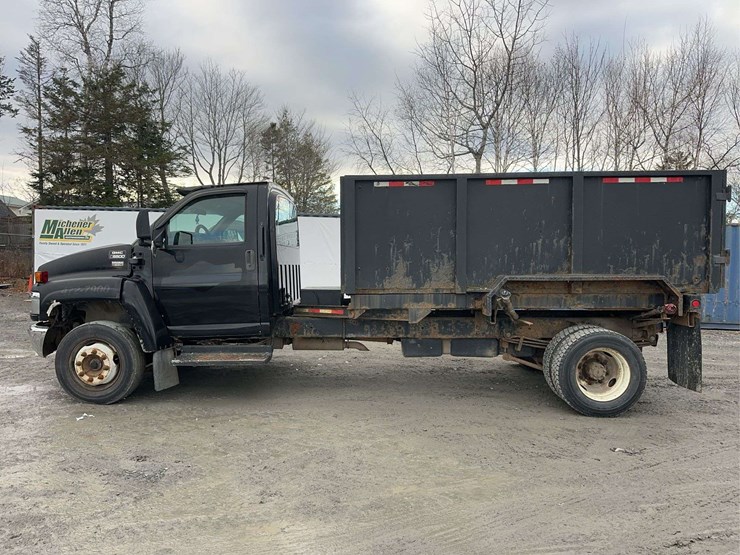 2005-gmc-topkick-c5500-image-8