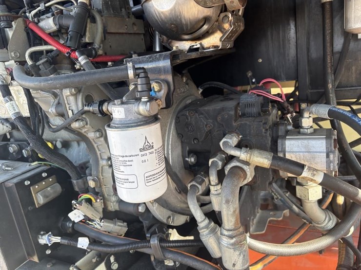 2015-jlg-450aj-image-38