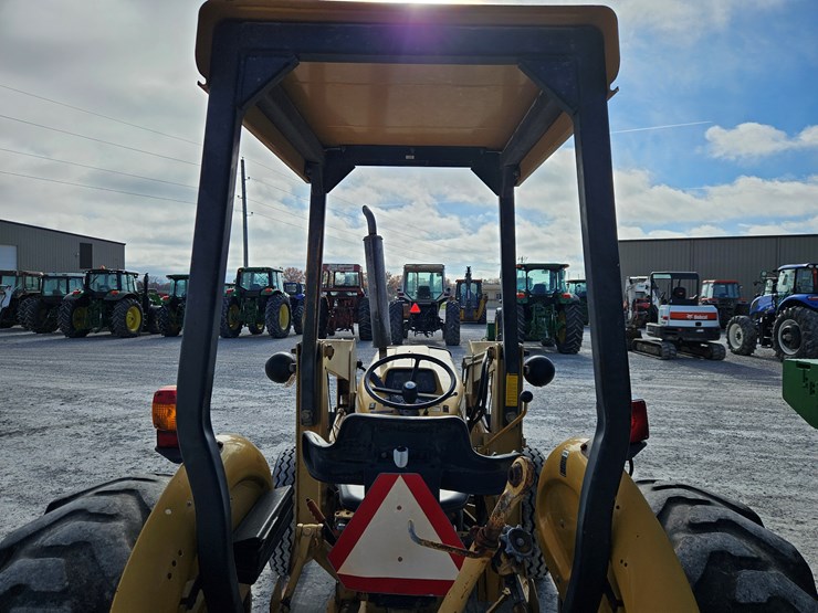 1996-ford-345d-image-18