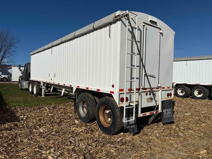 agri-trader-hopper-bottom-image-4