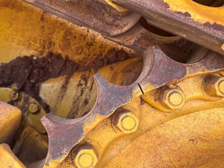 2016-komatsu-d65px-18-image-7