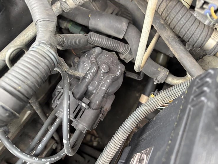 2011-toyota-8fgcu30-image-36