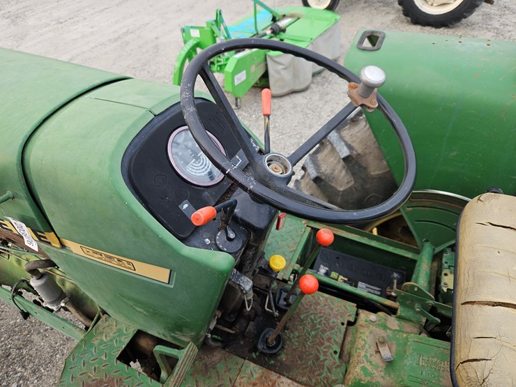 1980-john-deere-2940-image-7