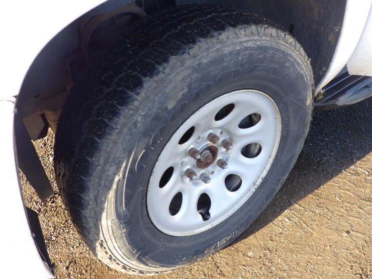 2013-chevrolet-tahoe-image-13