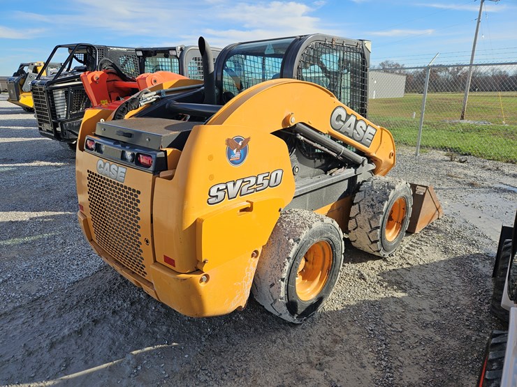 2012-case-sv250-image-16