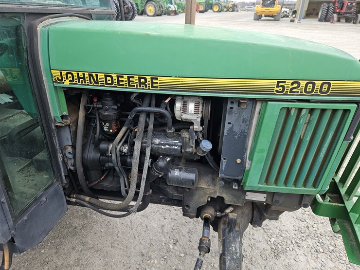 1996-john-deere-5200-image-17
