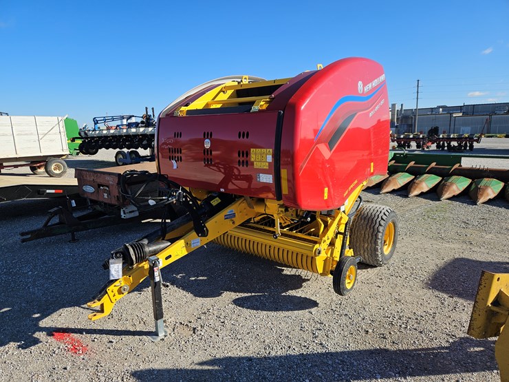 2022-new-holland-450-image-1