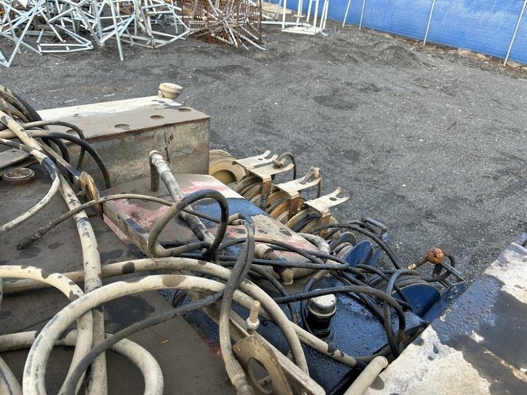 maxey-16'-x-image-16