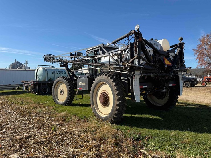 willmar-8400-sprayer-image-5