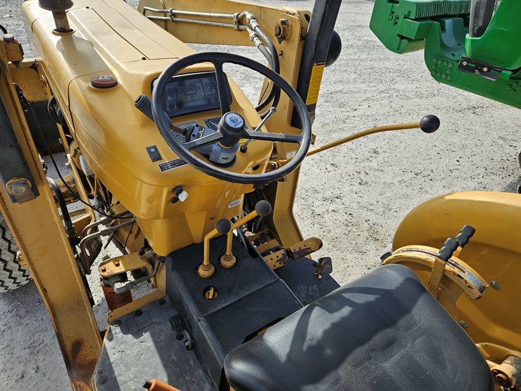 1996-ford-345d-image-13