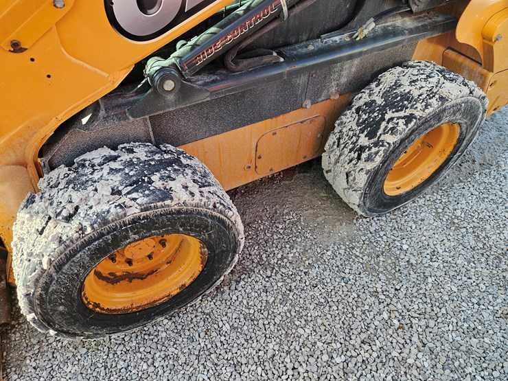 2012-case-sv250-image-12