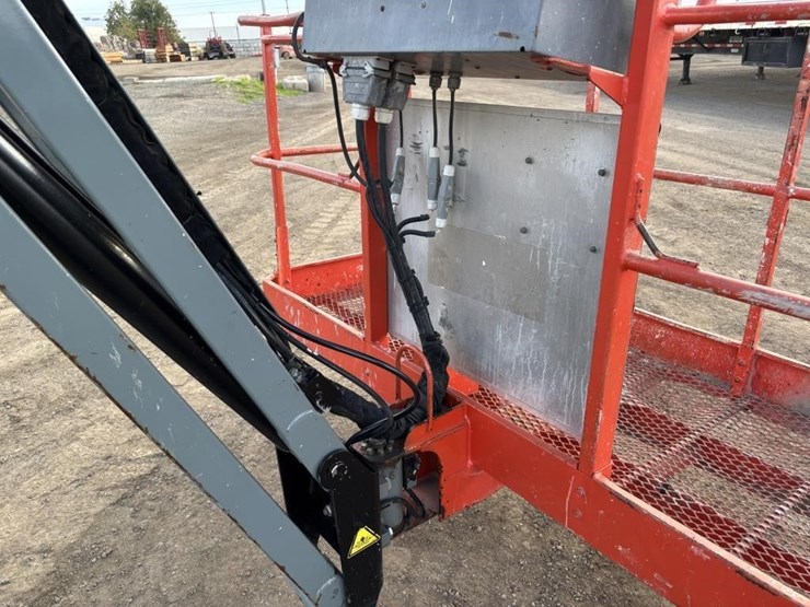 2012-skyjack-sj45t-image-14