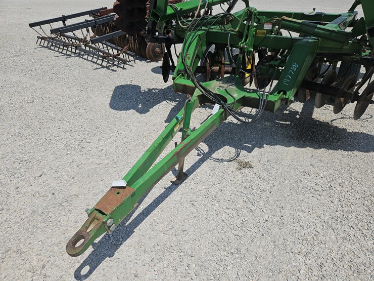 john-deere-630-image-2